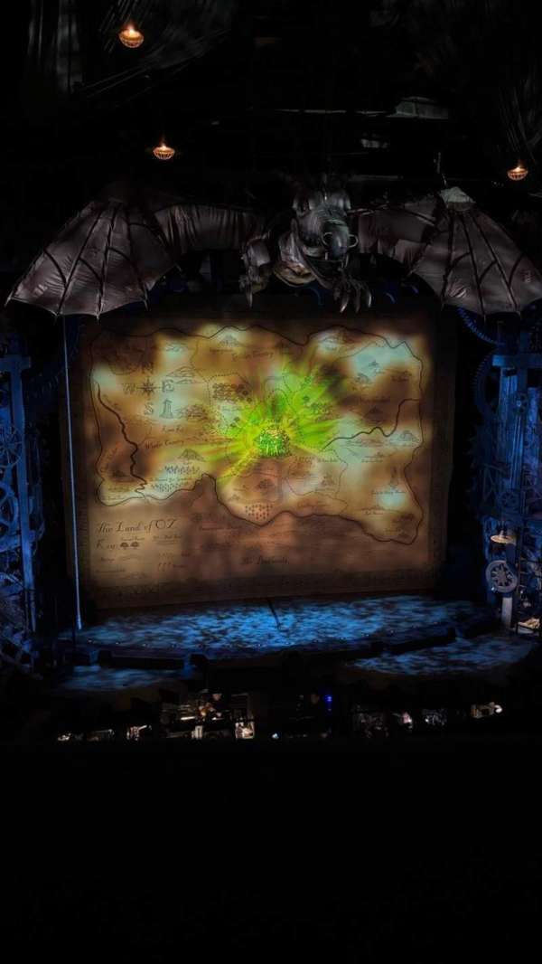 Apollo Victoria Theatre, bloc: Dress Circle, rangée: A, place: 26