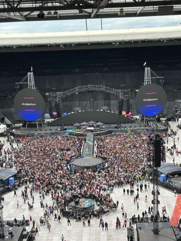 Parc Olympique Lyonnais, bloc: 425, rangée: 22, place: 175