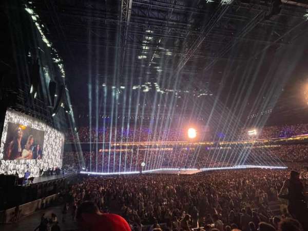 Paris La Défense Arena, bloc: 103, rangée: 18, place: 4