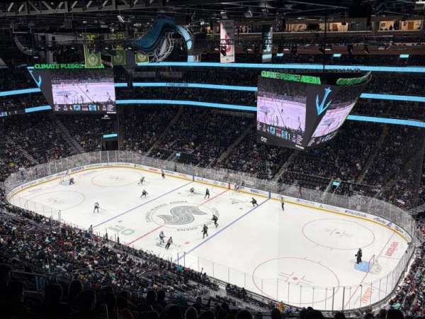 Climate Pledge Arena, bloc: 226, rangée: L, place: 1