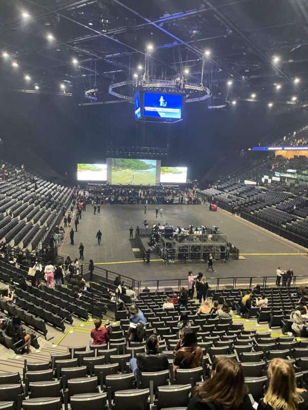 Accor Arena, bloc: Gradin U, rangée: 3, place: 14