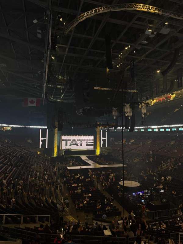 Scotiabank Arena, bloc: 104, rangée: 28, place: 14