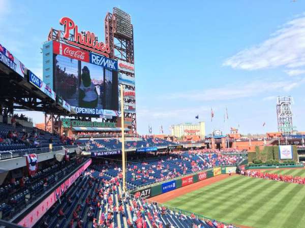 Citizens Bank Park, bloc: 232, rangée: 1, place: 6