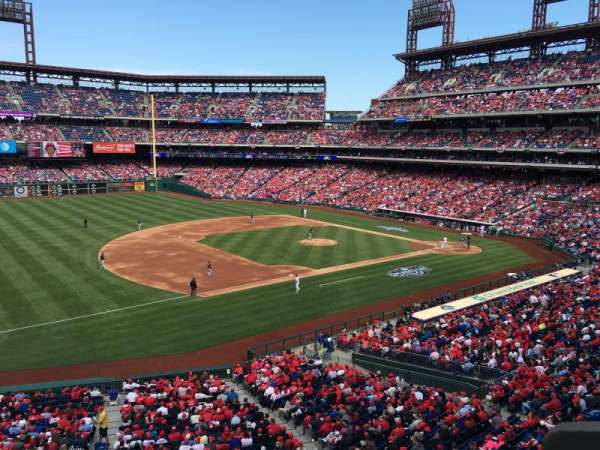 Citizens Bank Park, bloc: 232, rangée: 1, place: 6
