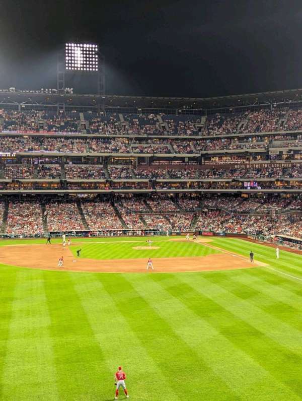 Citizens Bank Park, bloc: 243, rangée: 1, place: 17