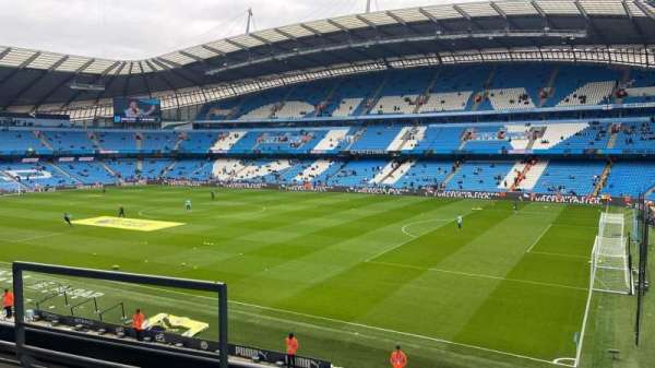 Etihad Stadium, Manchester, bloc: 121, rangée: 3, place: 596