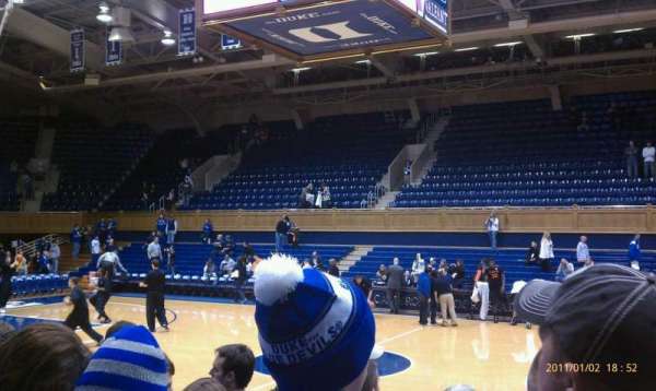 Cameron Indoor Stadium, bloc: 17, rangée: GA