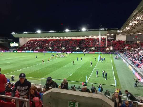 Ashton Gate Stadium, bloc: S18, rangée: 20, place: 41