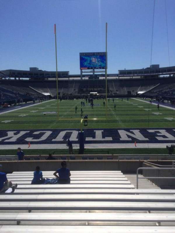 Kroger Field, bloc: 16, rangée: 17, place: 15