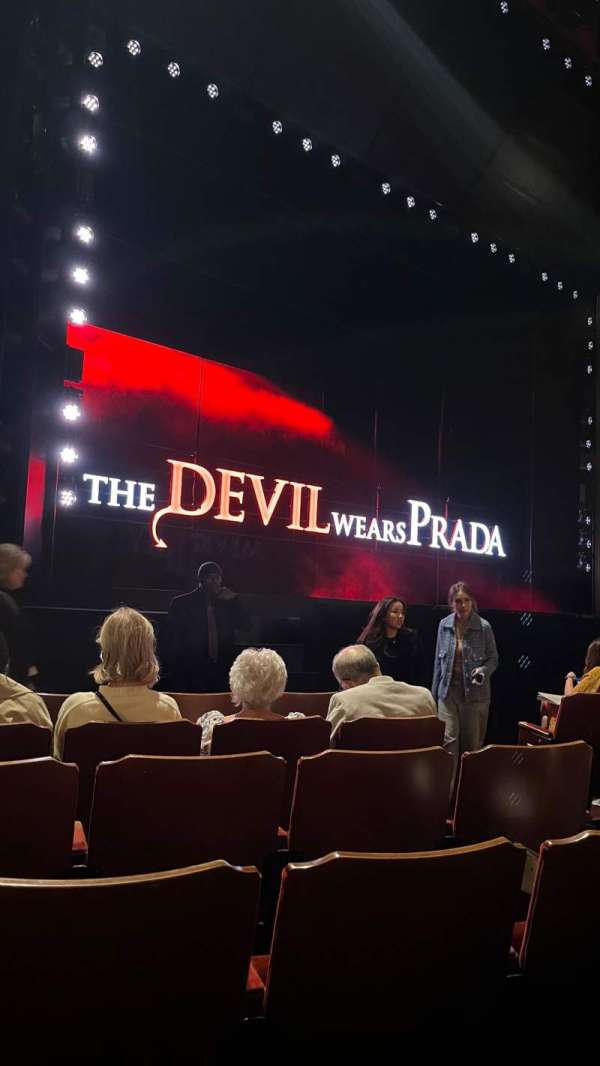 Dominion Theatre, bloc: Stalls, rangée: G, place: 39