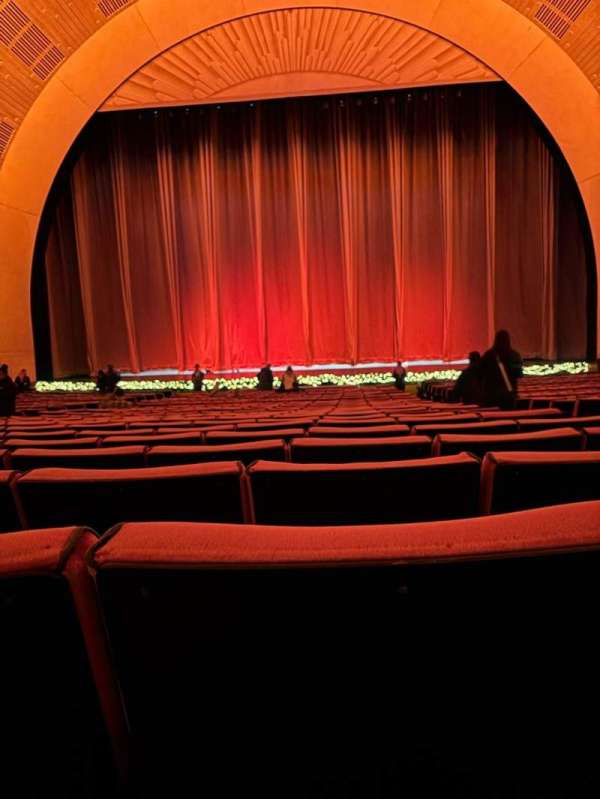 Radio City Music Hall, bloc: Orchestra 4, rangée: A, place: 403
