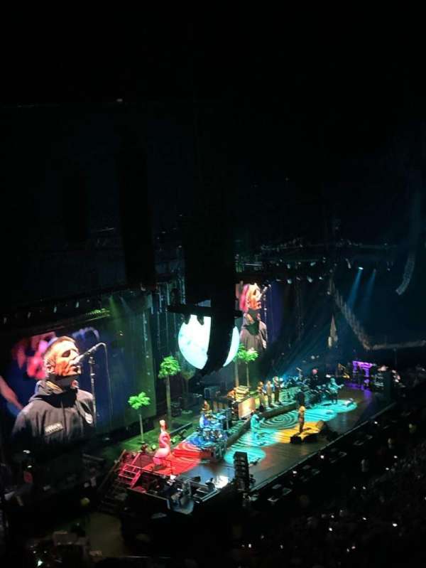 The O2, London, bloc: 403