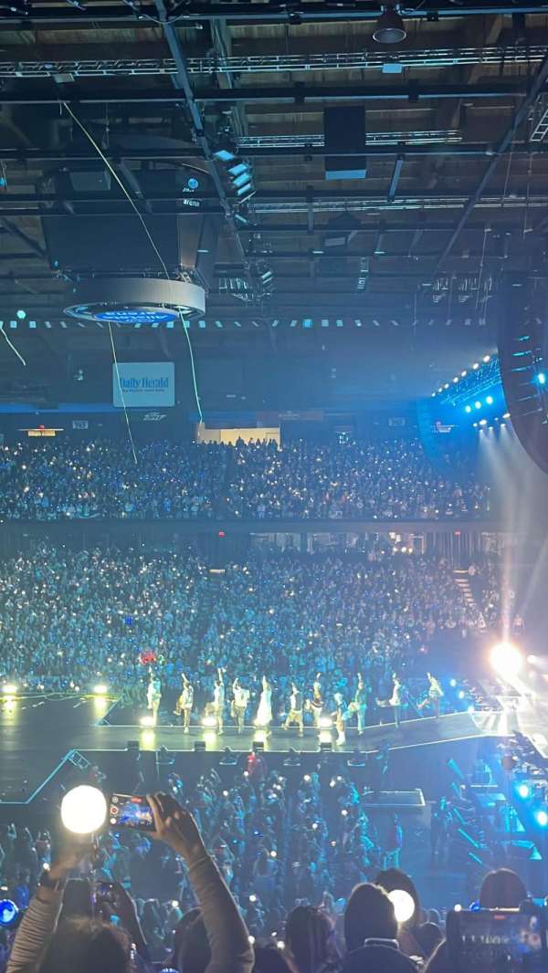 Allstate Arena, bloc: 210, rangée: G, place: 20