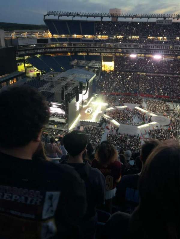 Gillette Stadium, bloc: 311, rangée: 18, place: 23-26