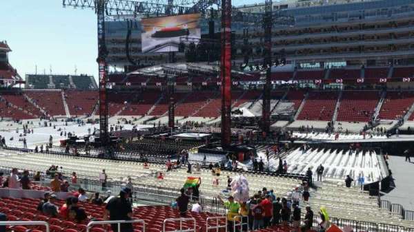 Levi's Stadium, bloc: 111, rangée: 24, place: 13