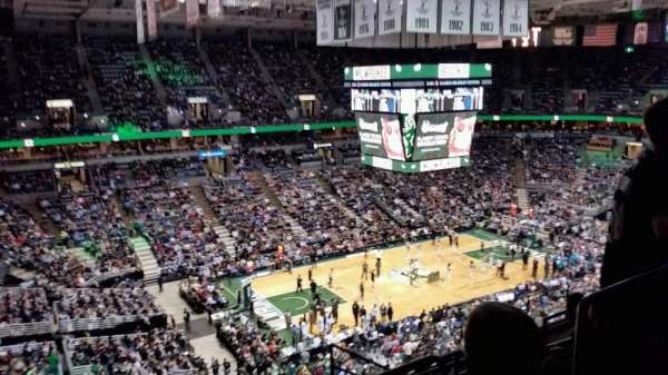 BMO Harris Bradley Center, bloc: 404, rangée: K, place: 4