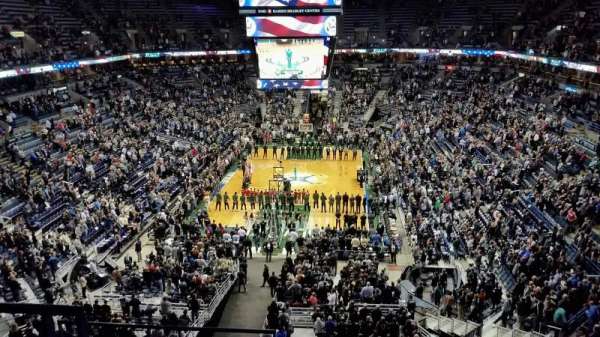 BMO Harris Bradley Center, bloc: 410, rangée: F, place: 12