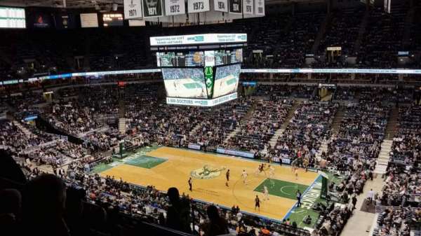 BMO Harris Bradley Center, bloc: 419, rangée: K, place: 6