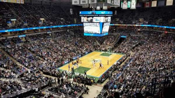 BMO Harris Bradley Center, bloc: 429, rangée: J, place: 13