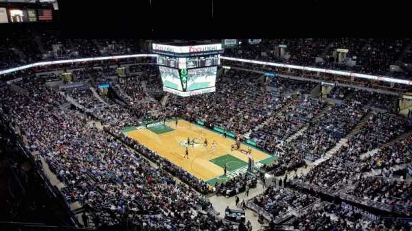 BMO Harris Bradley Center, bloc: 416, rangée: U, place: 2