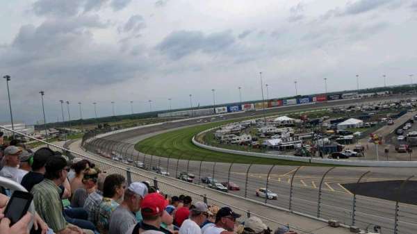 Chicagoland Speedway, bloc: 422, rangée: 28, place: 12
