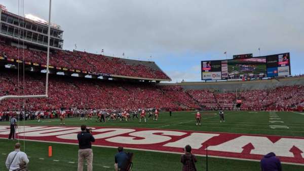 Camp Randall Stadium, bloc: Y3, rangée: 3, place: 10