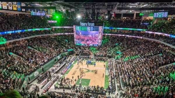 Fiserv Forum, bloc: 214, rangée: 8, place: 15