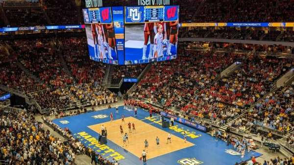 Fiserv Forum, bloc: 203, rangée: 3, place: 24