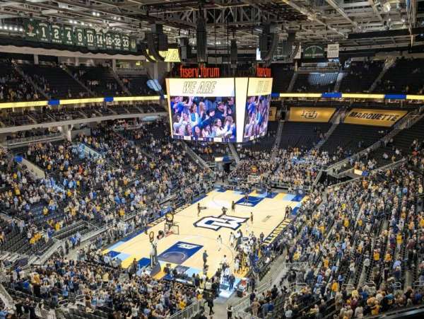 Fiserv Forum, bloc: 227, rangée: 4, place: 15