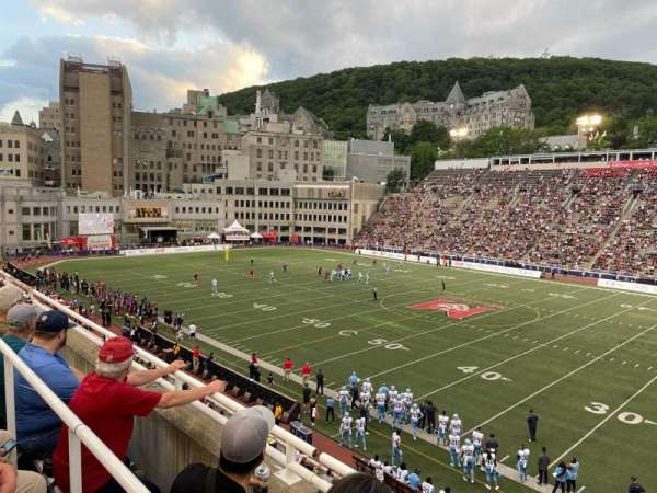 Percival Molson Memorial Stadium, bloc: S2, rangée: 3, place: 28