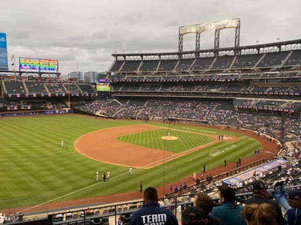 Citi Field, bloc: 330, rangée: 4, place: 24