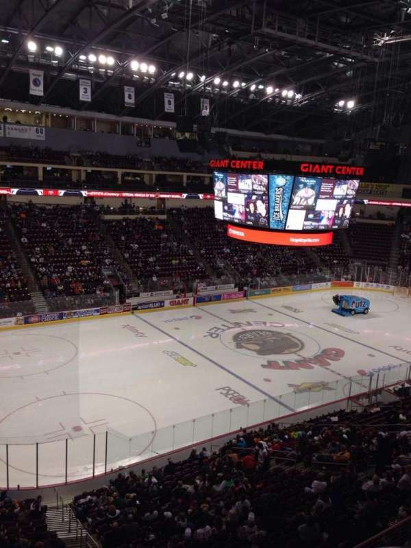 Giant Center, bloc: 204, rangée: A, place: 1