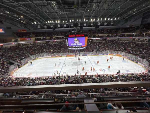 Giant Center, bloc: 220, rangée: A, place: 8