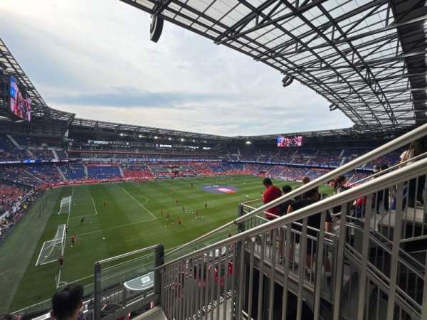 Sports Illustrated Stadium, bloc: 229, rangée: 8, place: 11