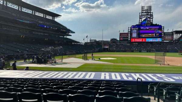 Coors Field, bloc: 124, rangée: 13, place: 1-2