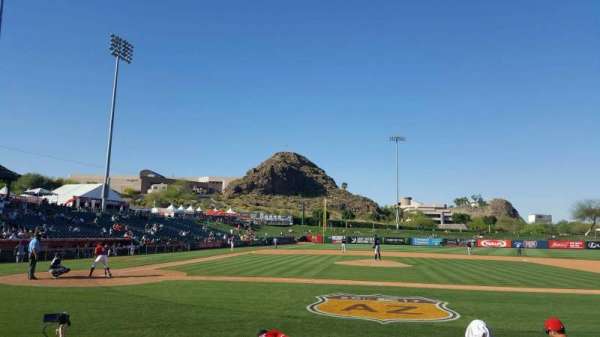 Tempe Diablo Stadium, bloc: 16, rangée: F, place: 1