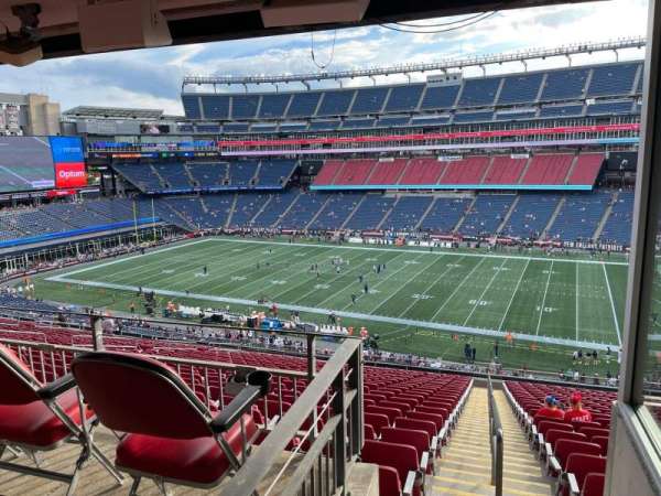 Gillette Stadium, bloc: CL8, rangée: 18, place: 11