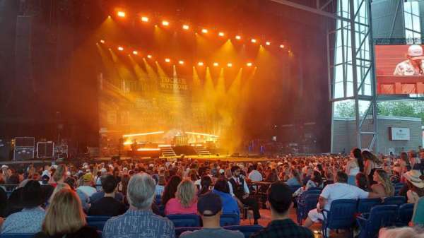RBC Amphitheatre, bloc: 203, rangée: L, place: 3