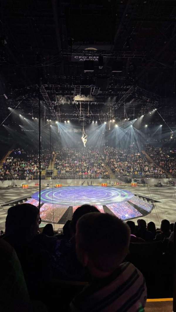 CFG Bank Arena, bloc: 121C, rangée: R, place: 14