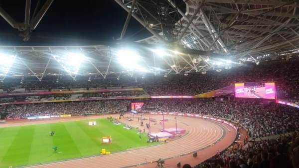 London Stadium, bloc: 240
