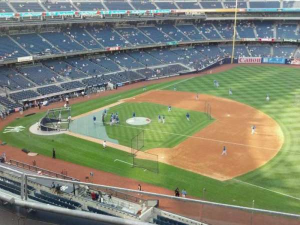 Yankee Stadium, bloc: 313, rangée: 3, place: 11