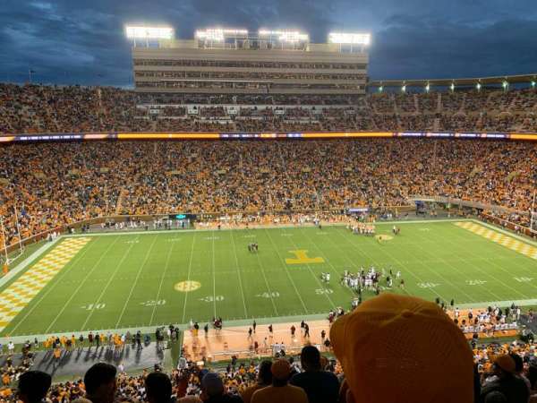 Neyland Stadium, bloc: EE, rangée: 11, place: 7