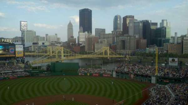 PNC Park, bloc: 318, rangée: M, place: 13