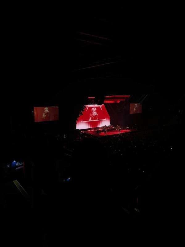 Brisbane Entertainment Centre, bloc: 16A, rangée: W, place: 133