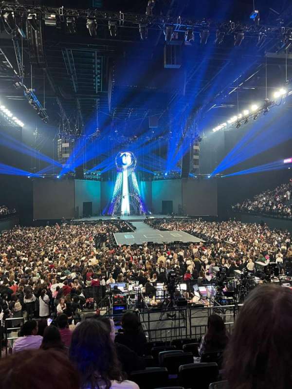 LDLC Arena, bloc: 206, rangée: H, place: 194