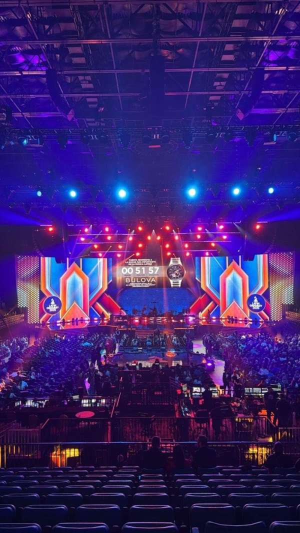 MGM Grand Garden Arena, bloc: 17, rangée: W, place: 9