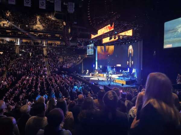 Barclays Center, bloc: 7, rangée: 15, place: 10