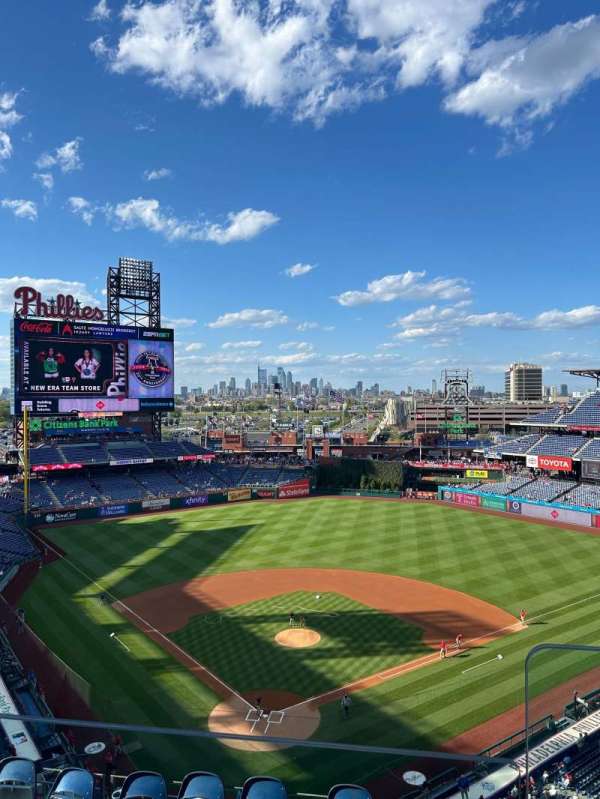 Citizens Bank Park, bloc: 420, rangée: 2, place: 1
