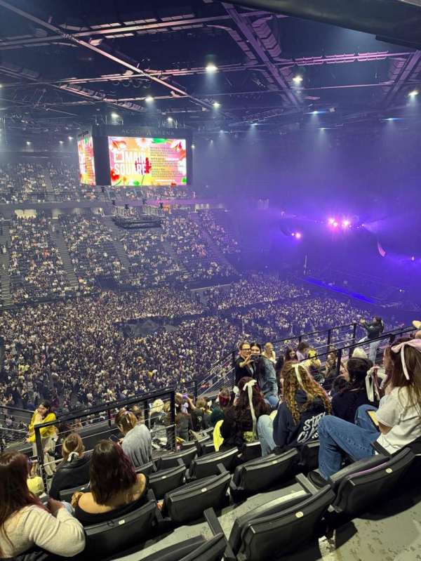Accor Arena, bloc: Balcon E, rangée: 90, place: 09