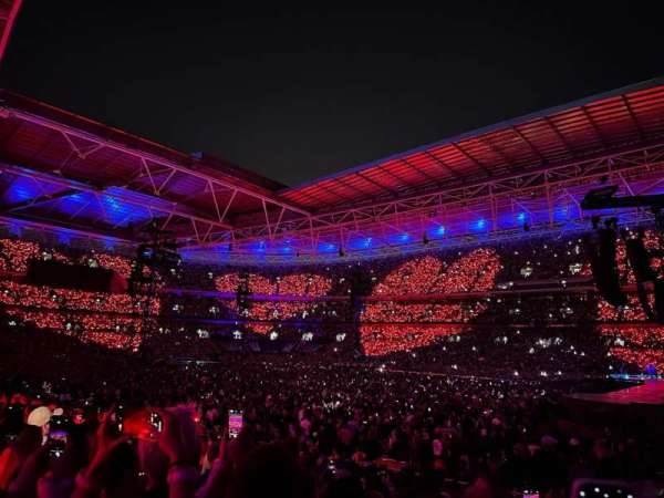 Wembley Stadium, bloc: 141, rangée: 18, place: 227